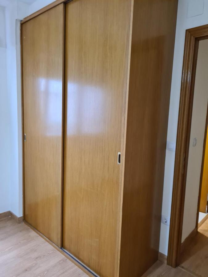 Habitacion Con Bano Privado- En Casa Familiar Beatriz Valencia Luaran gambar