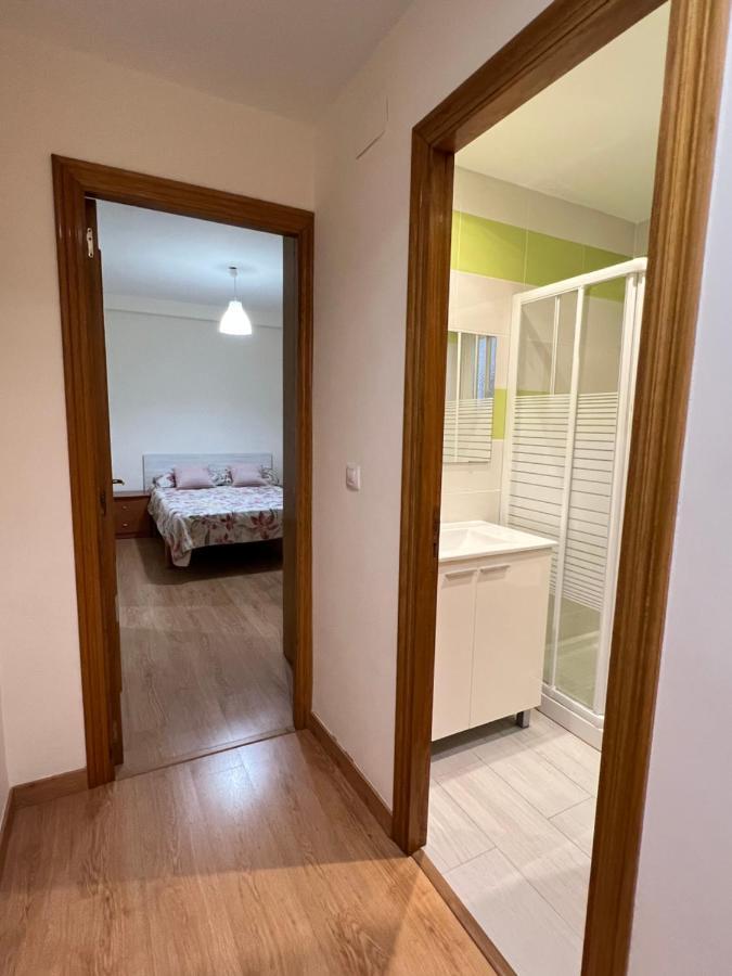 Habitacion Con Bano Privado- En Casa Familiar Beatriz Valencia Luaran gambar
