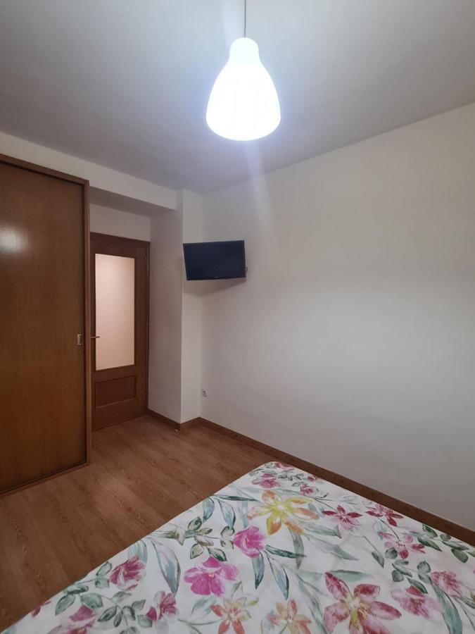 Habitacion Con Bano Privado- En Casa Familiar Beatriz Valencia Luaran gambar