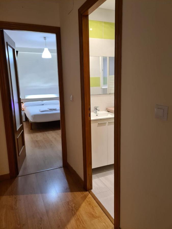 Habitacion Con Bano Privado- En Casa Familiar Beatriz Valencia Luaran gambar